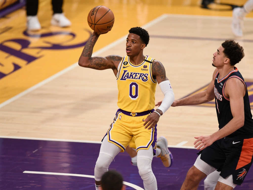 湖人旧将爆发！东契奇缺席，他砍下22+4率队取胜